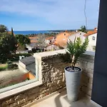Apartament Teo *